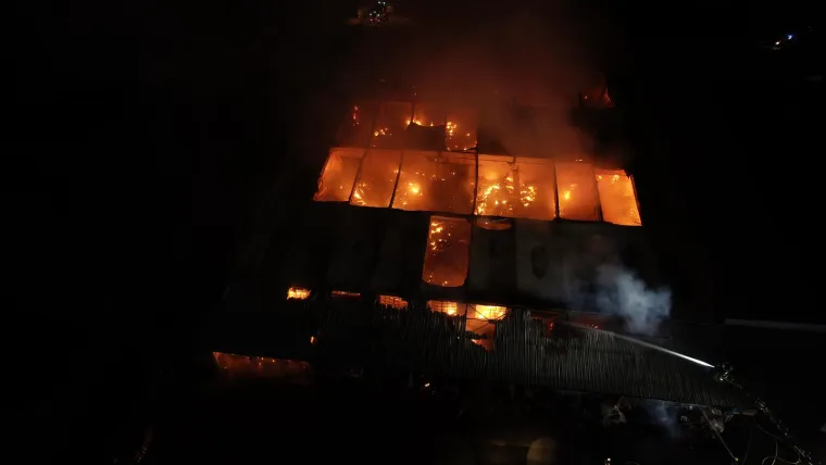 Fotografije otkrivaju kakvu je pustoš ostavio požar u Zagrebu: 'Temperature su bile iznad 1000 stupnjeva, topio se i beton'