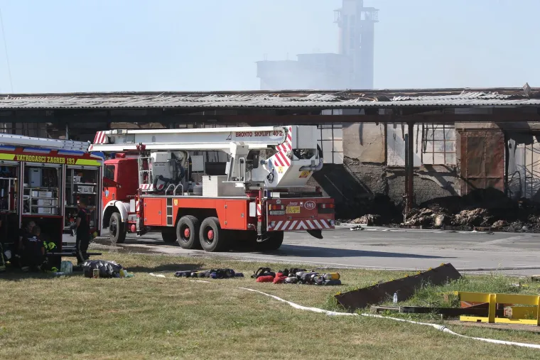 Fotografije otkrivaju kakvu je pusto&scaron; ostavio požar u Zagrebu: 'Temperature su bile iznad 1000 stupnjeva, topio se i beton'