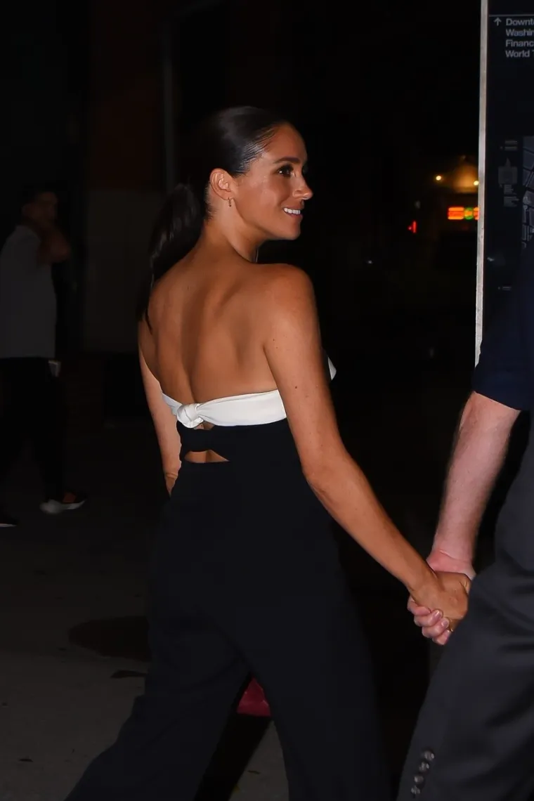 Meghan Markle obožavala je kršiti kraljevska pravila, a nju obožavaju mrziti: Odbjegla vojvotkinja golišavija je nego ikad