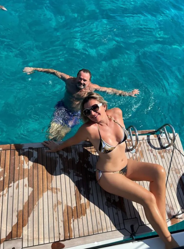 Snježana Mehun figuru je stesala do perfekcije i ne izlazi iz bikinija - dok na jahti pijucka skupocjene pjenušce