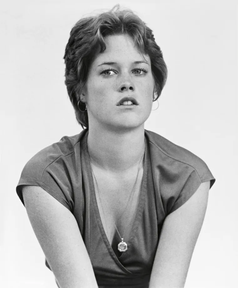 Melanie Griffith kći je poznate Hitchcockove glumice Tippi Hedren. Sa samo 18 godina odvažno je stala pred kamere te potpuno gola pozirala za Playboy. 