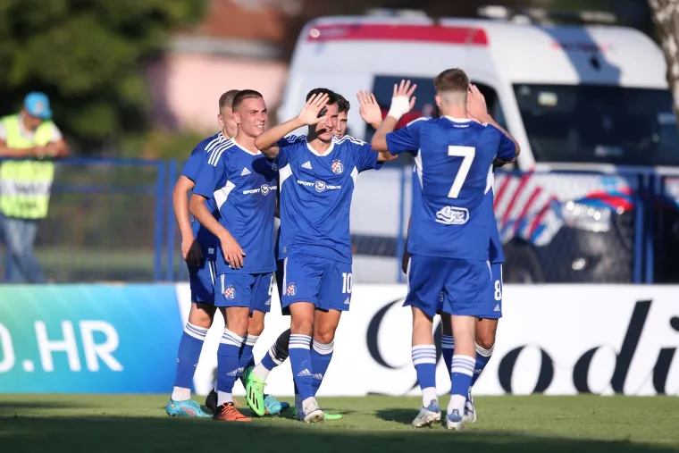 Ratnička utakmica Dinama i Rapida na 19. izdanju kultnog turnira Mladen Ramljak