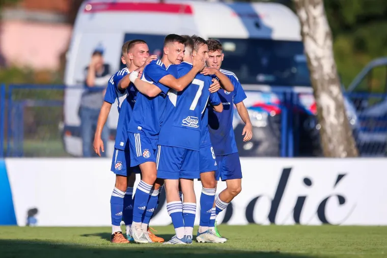 Ratnička utakmica Dinama i Rapida na 19. izdanju kultnog turnira Mladen Ramljak