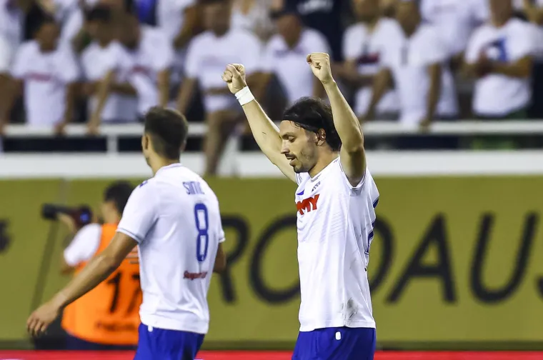 Pogledajte ogromno slavlje Hajdukovih nogometa&scaron;a nakon zaslužene pobijede protiv Vitorije