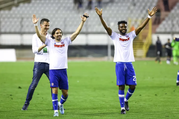 Pogledajte ogromno slavlje Hajdukovih nogometa&scaron;a nakon zaslužene pobijede protiv Vitorije