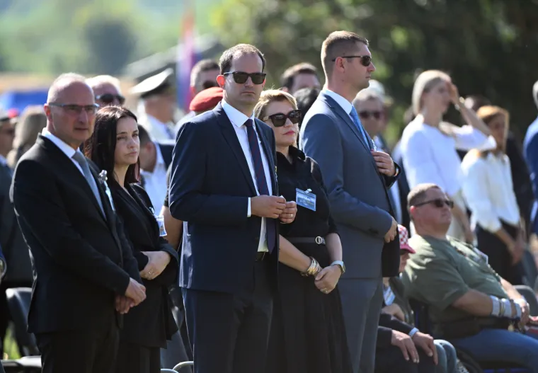 Pogledajte tko je sve od poznatih političara i uzvanika do&scaron;ao u Knin. Neke dugo nismo vidjeli