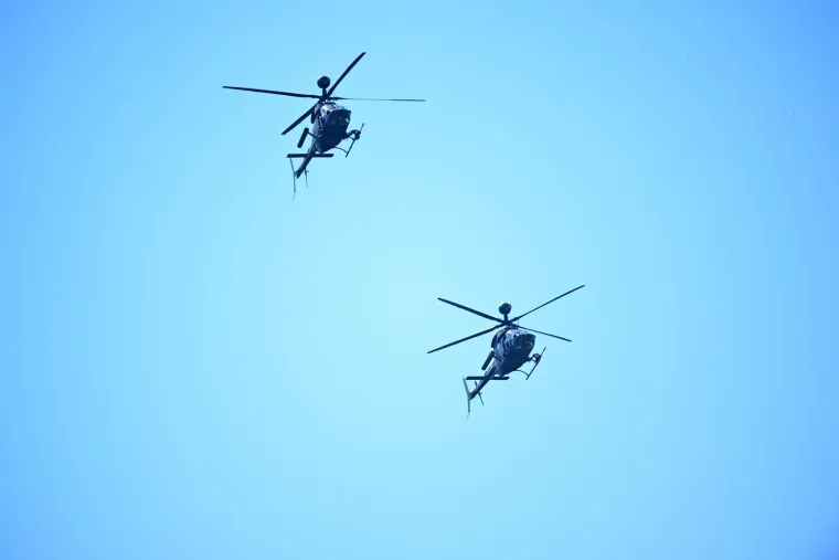 Krila Oluje na spektakularan način zaključila svečanost u Kninu, na nebu se pridružili MIG-ovi i Black Hawk helikopteri