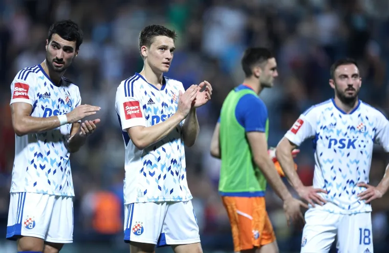 Igrači Dinama do&scaron;li pred tribinu s Boysima u Varaždinu, izraz na njihovim licima rekao je sve