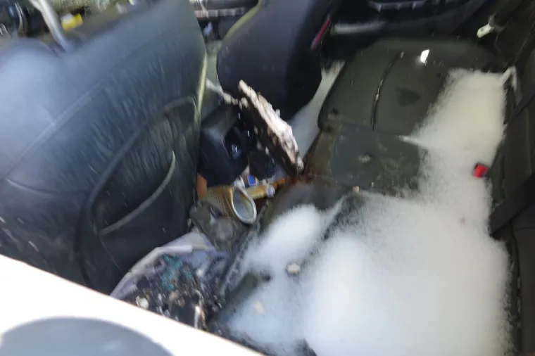 Poznata glumica hospitalizirana u teškom stanju: Automobilom se zabila u kuću koja se zapalila