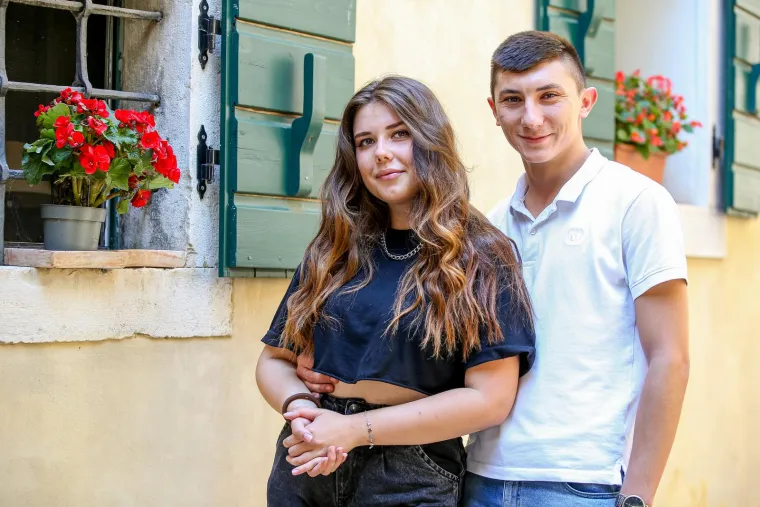 Makedonac i Ukrajinka zaljubili se u malom hrvatskom gradiću: Radili su kao konobari, bilo ih je strah, ali osjećaji su prevladali