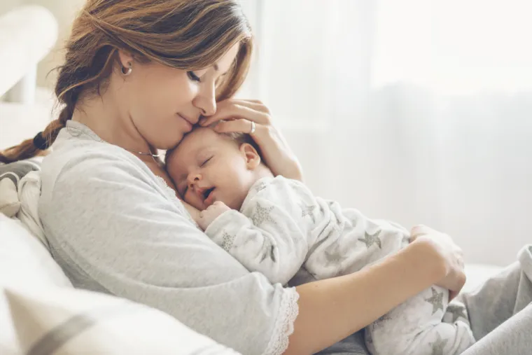 Iskustva: Korisnici Reddita podijelili su na ovoj društvenoj mreži svoja iskustva, odnosno muškarci su otkrili na koji su se način njihove žene promijenile nakon što su postale majke. 
&quot;Nakon što smo dobili prvo dijete ona je postala najsretnija osoba na svijetu. Nikada je nisam vidio tako sretnom. Jednostavno joj se u očima vidjelo da čini ono što je oduvijek željela. Naša je veza bila sjajna prije djece, a sada kada ih imamo dvoje još je bolja&quot;, napisao je jedan muškarac.