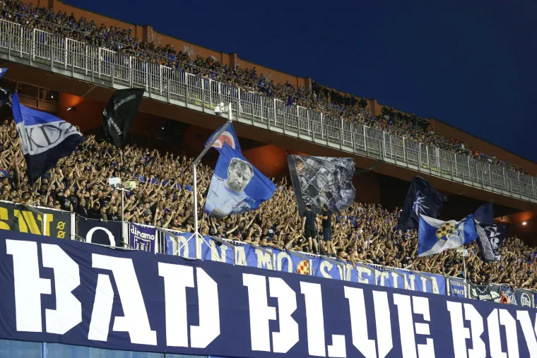 Maksimir diše za Dinamo: Tribine su u transu