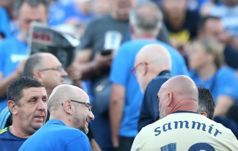 Maksimir diše za Dinamo: Tribine su u transu