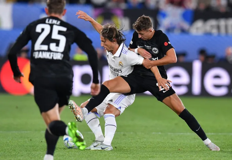 'Luka Modrić najbolji je veznjak ikad. Kad će početi pokazivati ikakav pad u igri? Kakav je to igrač, volimo te Lukita'