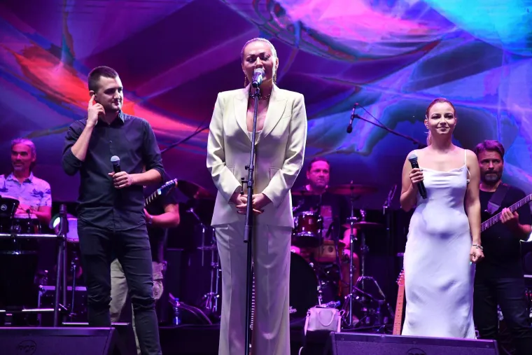 'Srpska majka' održala koncert u Kraljevu: Za Arkanovu udovicu standardno se tražilo mjesto više