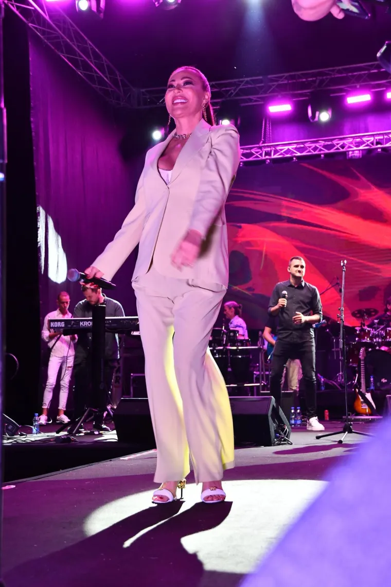'Srpska majka' održala koncert u Kraljevu: Za Arkanovu udovicu standardno se tražilo mjesto više