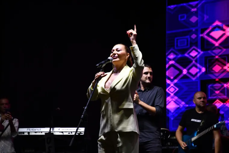 'Srpska majka' održala koncert u Kraljevu: Za Arkanovu udovicu standardno se tražilo mjesto više