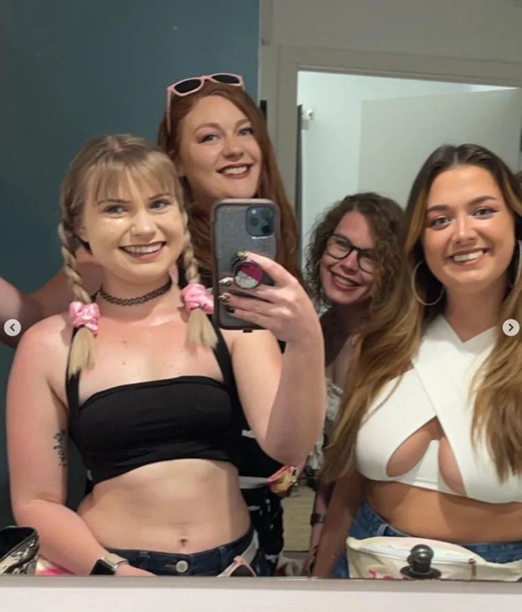 Dečko i cura zamolili svoju djevojku da im bude djeveru&scaron;a, a inače zajedno dijele postelju: 'Uspio sam rije&scaron;iti ljubomoru'