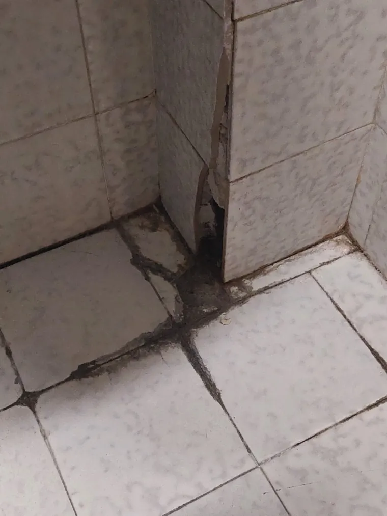 Iz ministarstva napominju da je u osam derutnih sanitarnih čvorova je duže vrijeme izvan uporabe