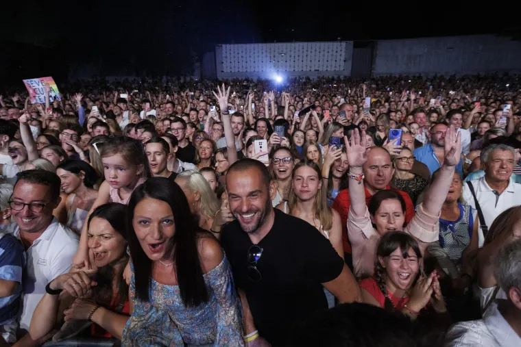 Severina rasprodala spektakl u Opatiji pa napravila show koji će se dugo pamtiti