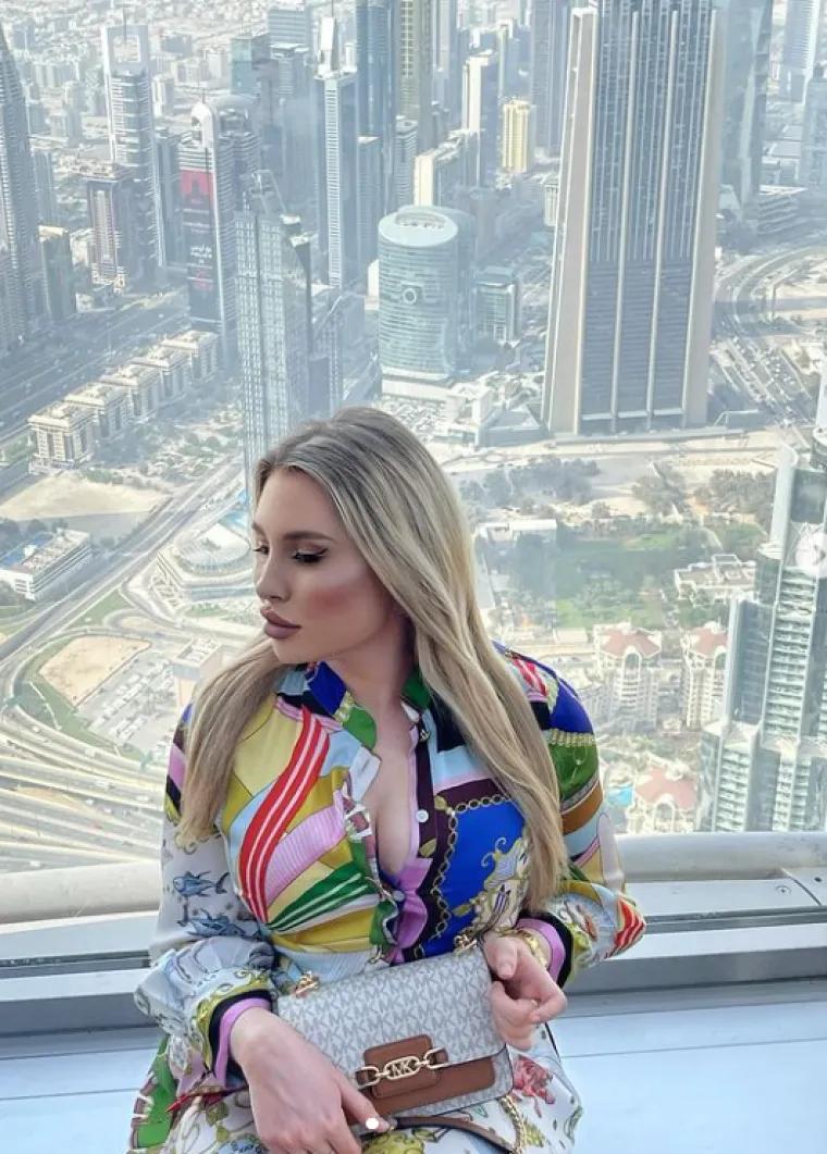 &quot;Ne znam kako vi, ali ja volim kavalire, galantne tipove, dase. To su pravi muškarci. Ako ti taj priredi samo jedan dan, to vrijedi više nego pola nekog ušljivog života, mame mi.&quot;