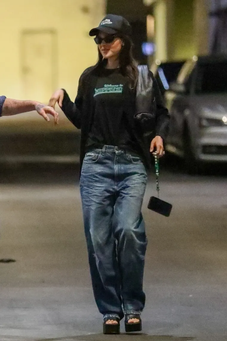 Brooklyn Beckham i Nicole Peltz u lažnom sjaju bračne idile: Kad su skužili paparazze, brzo se primili za ruke