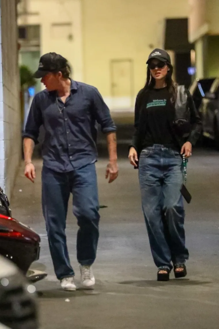 Brooklyn Beckham i Nicole Peltz u lažnom sjaju bračne idile: Kad su skužili paparazze, brzo se primili za ruke