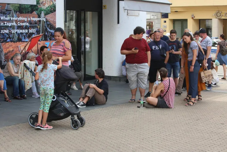 Pomama za kovanicom od 25 kuna na glavnom trgu u Zagrebu: 'Bilo je i svađe i vike'