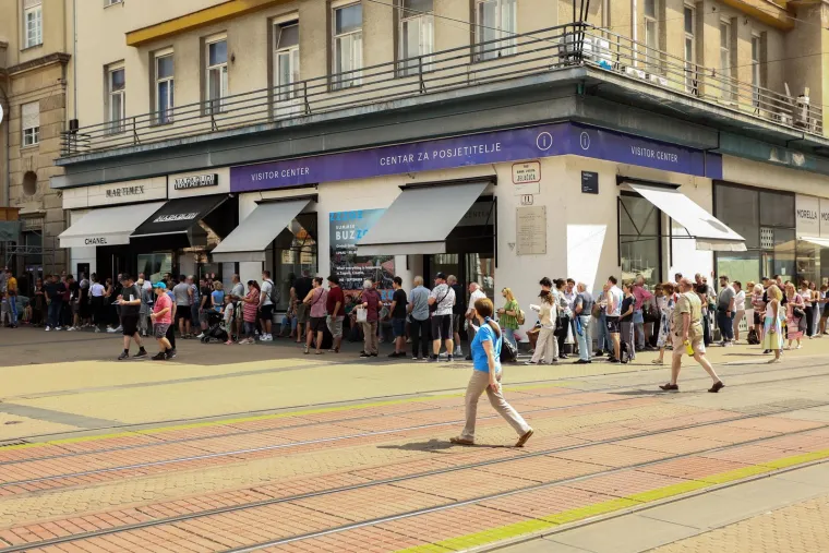 Građani navalili na banke zbog posebne kovanice: Neki su došli čak iz inozemstva, a neki su stajali od 5 ujutro