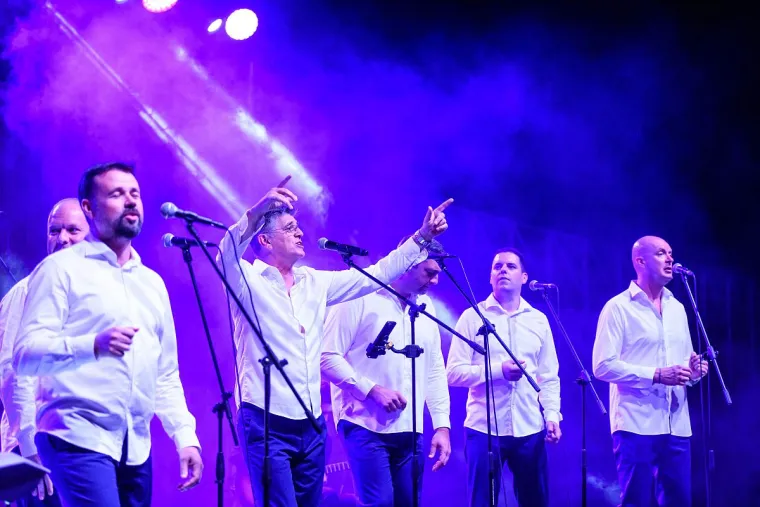 Impresivan koncert klape Ri&scaron;pet na rasprodanoj tvrđavi sv. Mihovila