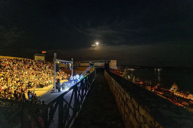 Impresivan koncert klape Ri&scaron;pet na rasprodanoj tvrđavi sv. Mihovila