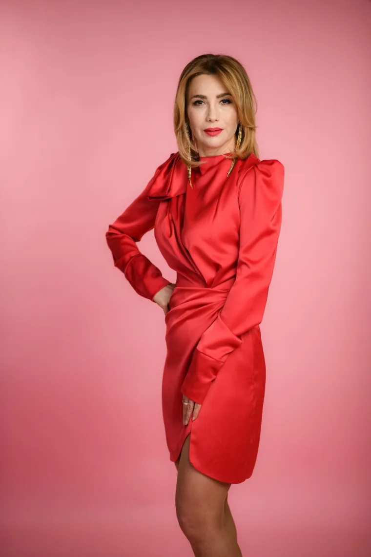 Nedavno proslavila 48.: Ecija Ojdanić pozirala u zavodljivom izdanju i dokazala da su njezinu slučaju godine samo broj