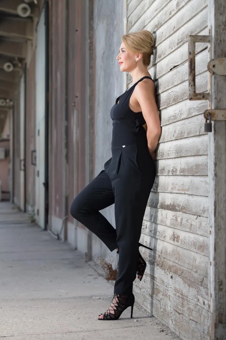 Nedavno proslavila 48.: Ecija Ojdanić pozirala u zavodljivom izdanju i dokazala da su njezinu slučaju godine samo broj