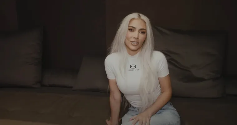 Kim Kardashian otvorila vrata svoje nove tvrtke da svijet vidi kako se uređuje poslovni prostor kada se ima
