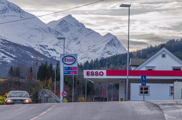 Norve&scaron;ka je pri vrhu ljestvice, a u toj će državi prosječna plaća biti dostatna za 1.745 litara goriva. 