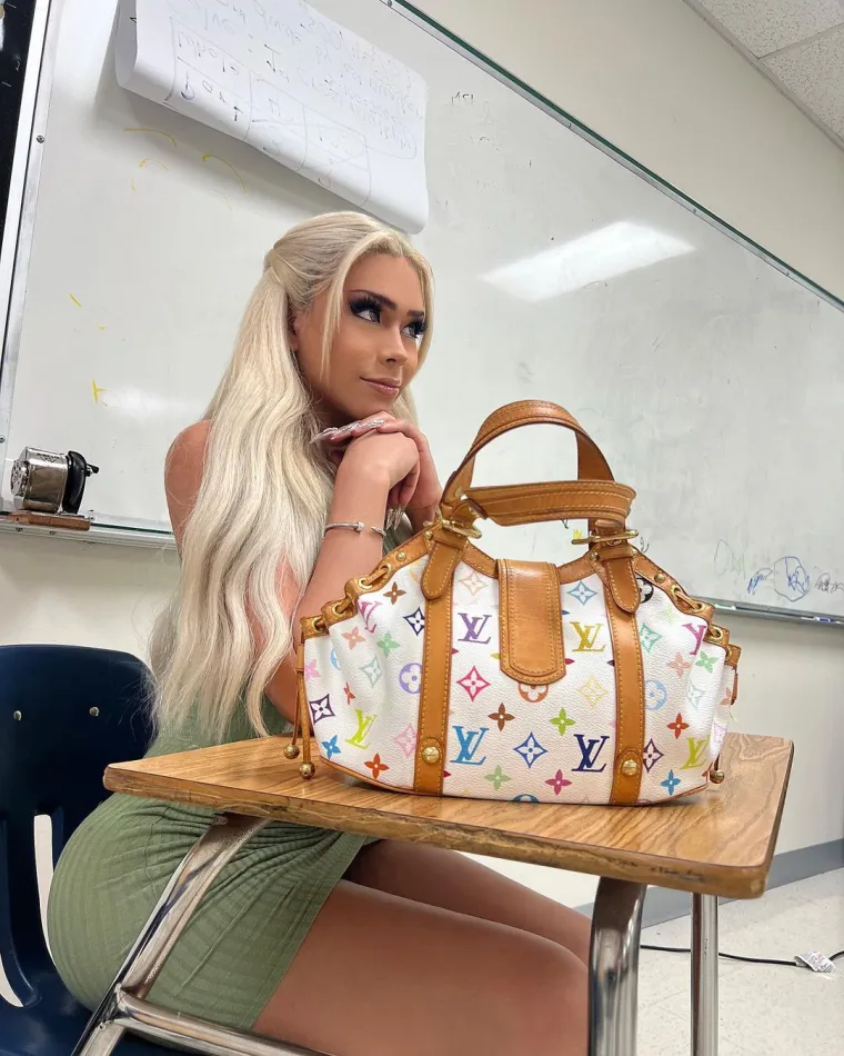 Popularna ljepotica prikazala fotografije iz tinejdžerskih dana i otkrila da je bila ba&scaron; krasan dečkić