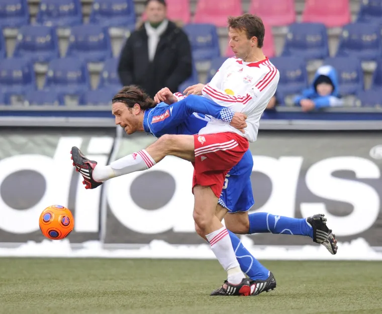 Dinamo - Red Bull Salzburg 1:1, 1:2 2009/2010 (Dinamo nastavio u Kupu UEFA)