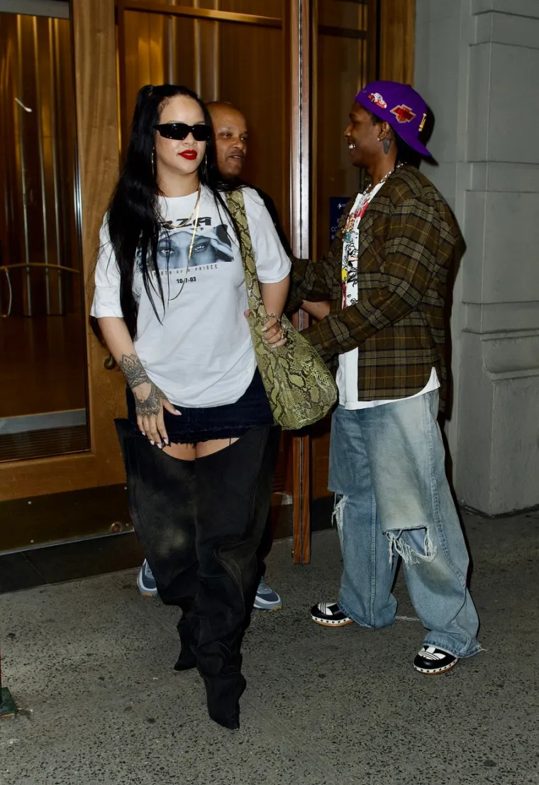 Rihanna će ovim čizmama opet posvađati internet: Mi smo prilično sigurno da se, osim nje, nijedna ovo ne bi usudila obuti