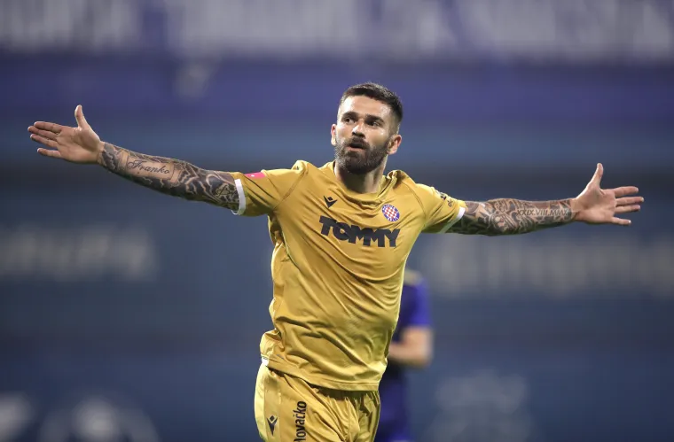 9. mjesto (Marko Livaja) - Osvojio je titulu najboljeg strijelca prošle sezone s 28 pogodaka. U dresu Hajduka je protivničke mreže tresao još 42 puta, a na to je nadodao 16 asistencija. U ligi je ukupno postigao 37 pogotka.