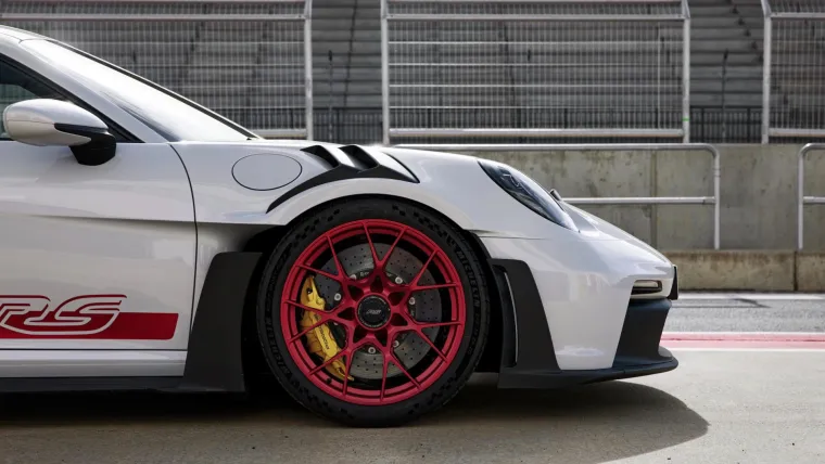 Nijemci predstavili brutalni Porsche 911 GT3 RS s više od 500 'konja', a vaš može biti za nešto više od 1,5 milijuna kuna