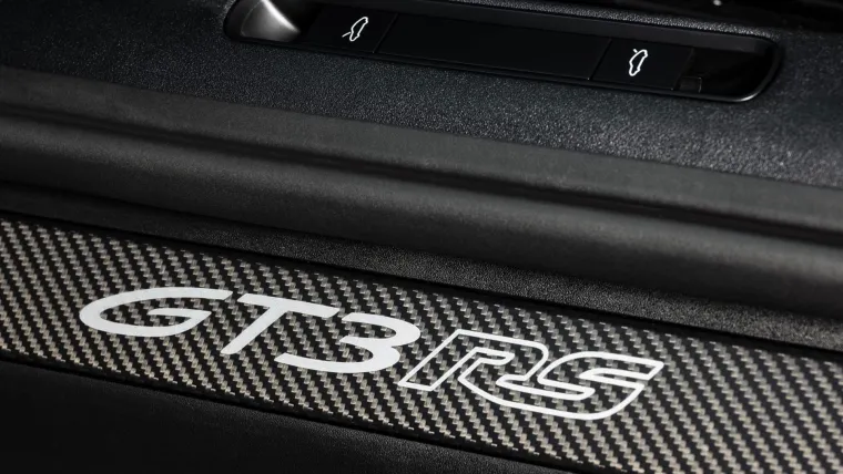 Nijemci predstavili brutalni Porsche 911 GT3 RS s vi&scaron;e od 500 'konja', a va&scaron; može biti za ne&scaron;to vi&scaron;e od 1,5 milijuna kuna