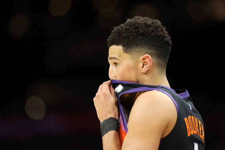 9. mjesto (Devin Booker)  - Od NBA ugovora je ukupno zaradio 391 milijuna dolara.