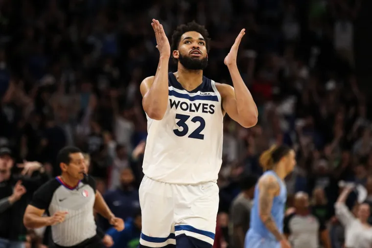 8. mjesto (Karl-Anthony Towns)  - Od NBA ugovora je ukupno zaradio 406 milijuna dolara.