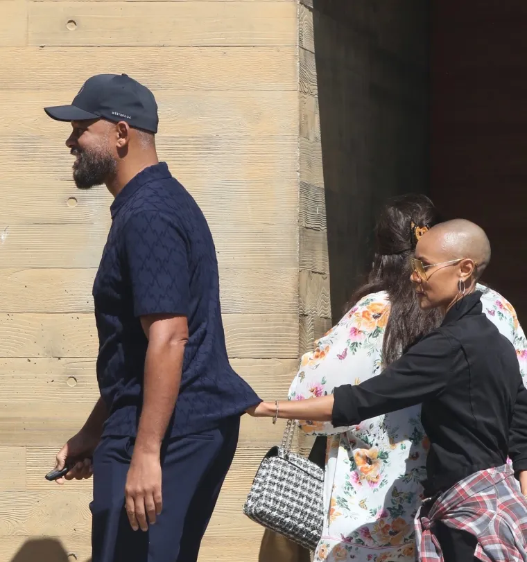 &quot;Will i Jada još uvijek su neraskidivi par&quot;, rekao je izvor za taj list. &quot;Prolaženje kroz incident s dodjelom Oscara kao tim samo je ojačalo njihov odnos.&quot;