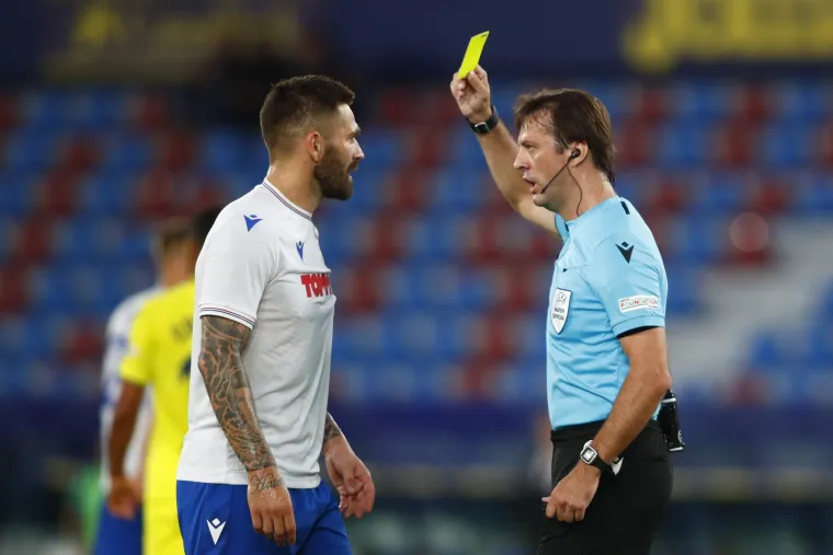 Pogledajte &scaron;to se sve događalo Hajduku u Valenciji: Bijele pogodila poznata kletva, Dambrauskasu nije dobro