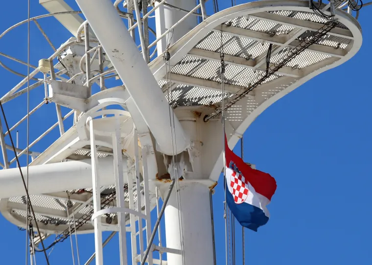 U &Scaron;ibenik uplovio Club Med 2, najveći i najluksuzniji jedrenjak na svijetu