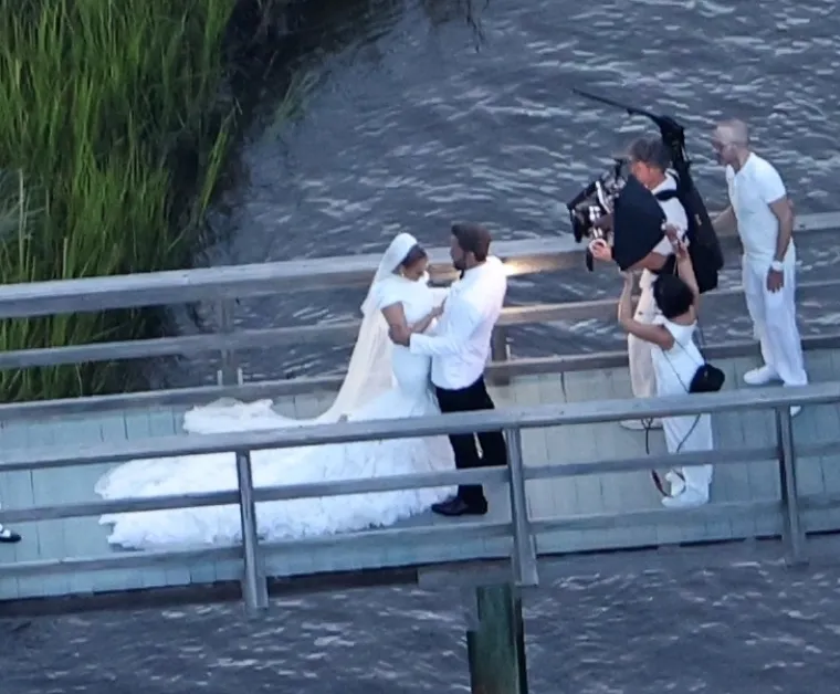 Jennifer Lopez i Ben Affleck obećali se se zauvijek voljeti na elegantnom bijelom vjenčanju, pogledajte fotke raskošne ceremonije
