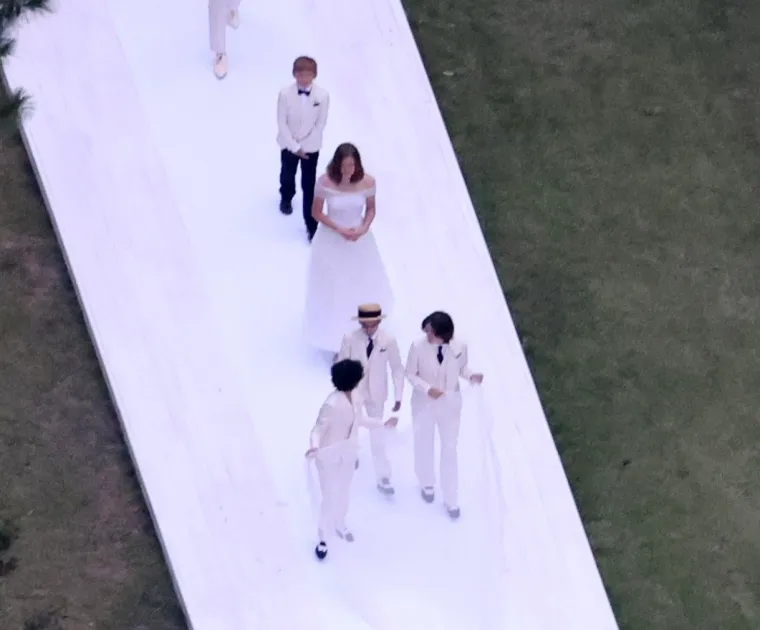 Jennifer Lopez i Ben Affleck obećali se se zauvijek voljeti na elegantnom bijelom vjenčanju, pogledajte fotke raskošne ceremonije