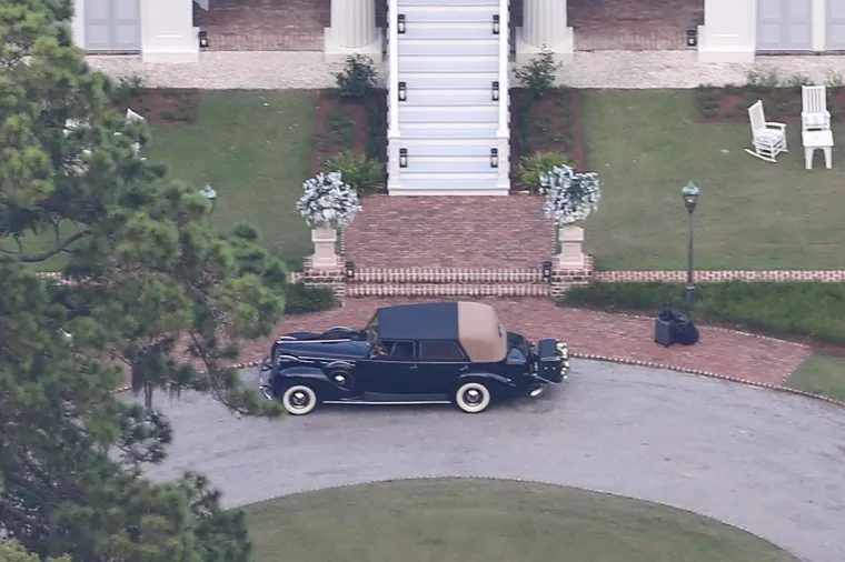 Jennifer Lopez i Ben Affleck obećali se se zauvijek voljeti na elegantnom bijelom vjenčanju, pogledajte fotke rasko&scaron;ne ceremonije