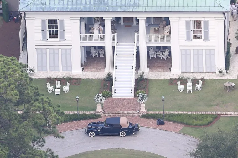 Jennifer Lopez i Ben Affleck obećali se se zauvijek voljeti na elegantnom bijelom vjenčanju, pogledajte fotke rasko&scaron;ne ceremonije